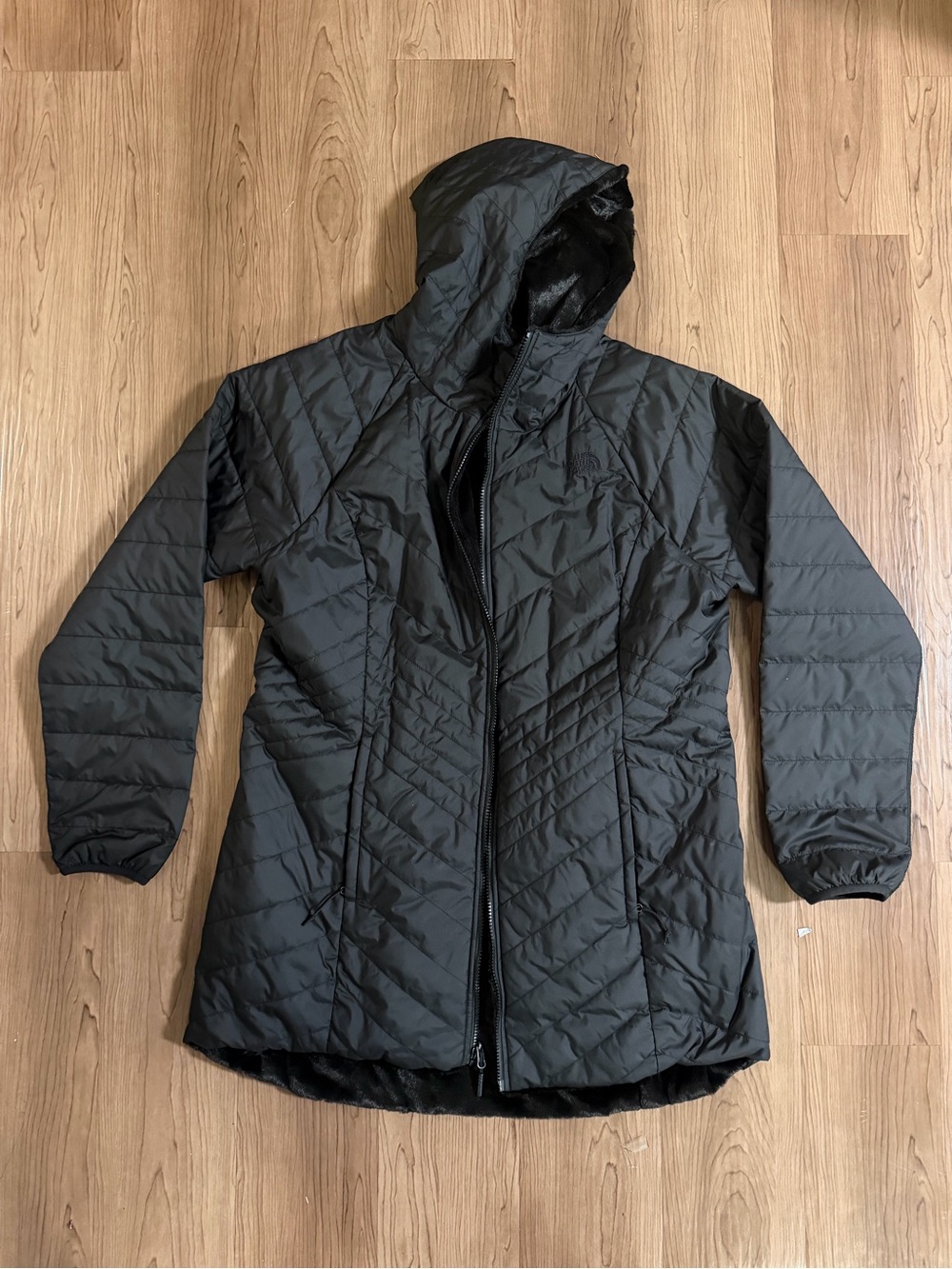 The North Face Mossbud Reversible Hooded Insulated Parka Charcoal Black XL